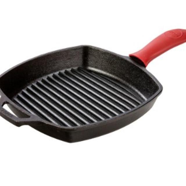 Lodge Manufacturing Company Pre-Seasoned Cast Iron Square Grill Pan with Red Silicone Hot Handle Holder, 10.5", Black