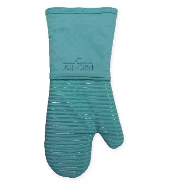 All-Clad Silicone Oven Mitt in Rainfall