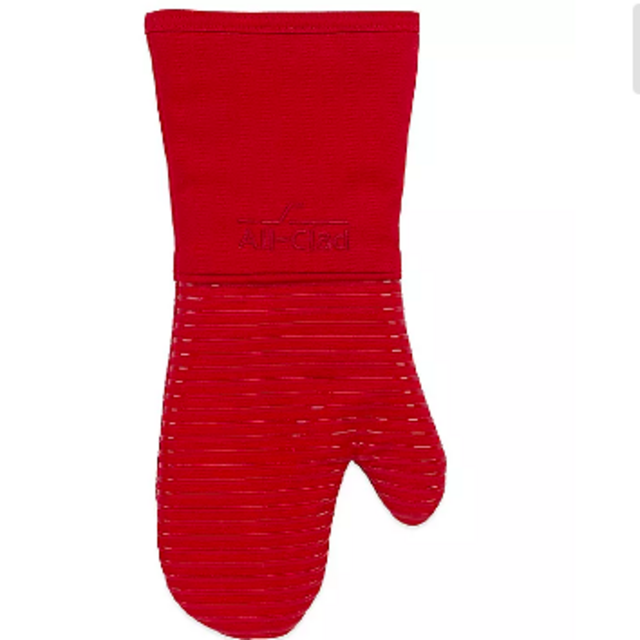 All-Clad Silicone Oven Mitt in Chili