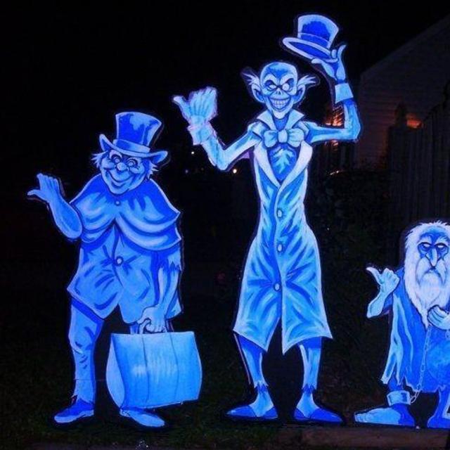 Ghost and Vampire Walking Tour