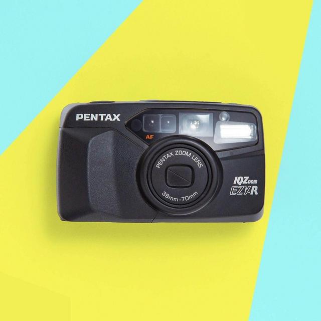 Pentax IQ Zoom | 35mm Point and Shoot Film Camera