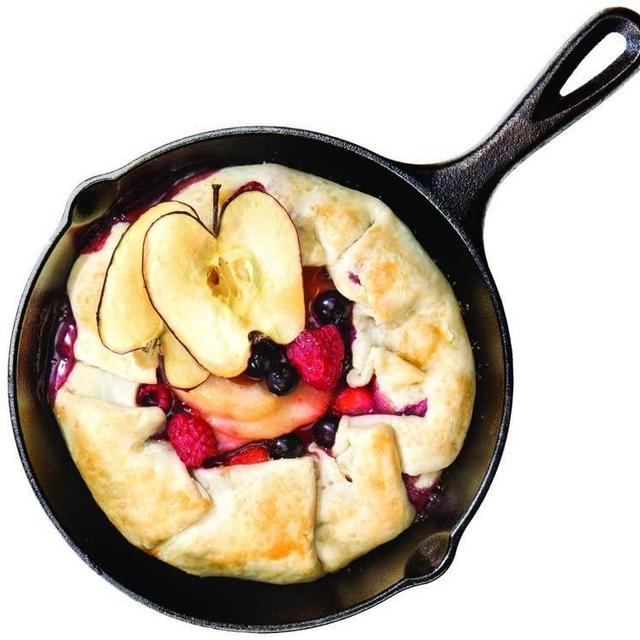 Lodge 8 Inch Cast Iron Skillet. Small Pre-Seasoned Skillet for Stovetop, Oven, or Camp Cooking