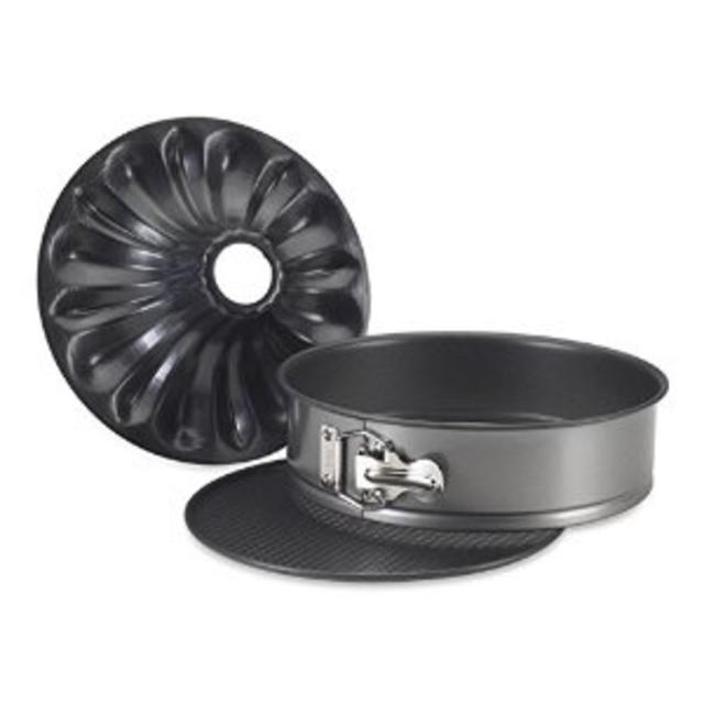 Nordic Ware Bundt Fancy Springform Pan with 2 Bottoms, 9 Inch