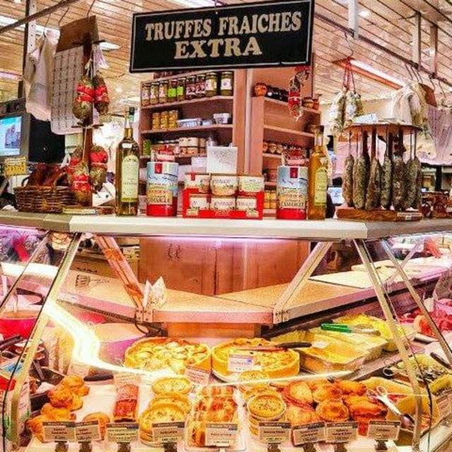 Fromage et Vin from Les Halles for a Picnic in Avignon