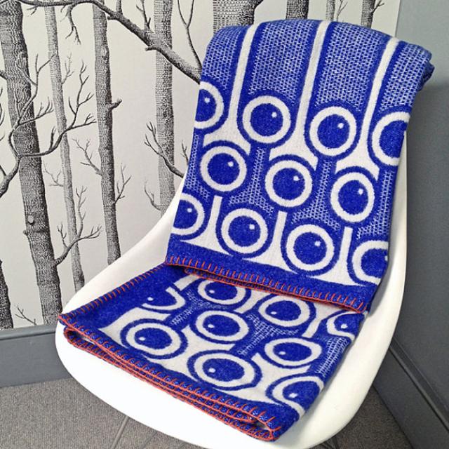 Blueberries pattern woven lambswool blanket