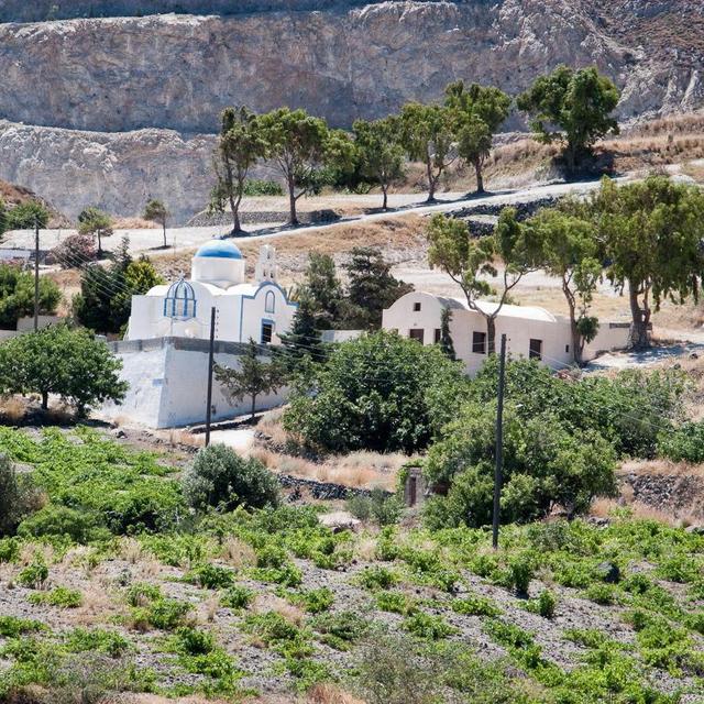 Farm to Table Picnic in Santorini.