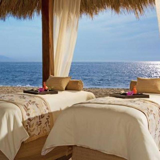 Couples Massage on the Beach