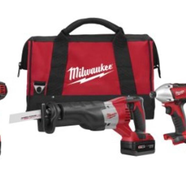Milwaukee 2696-24 M18 Cordless Compact Combo Tool Kit