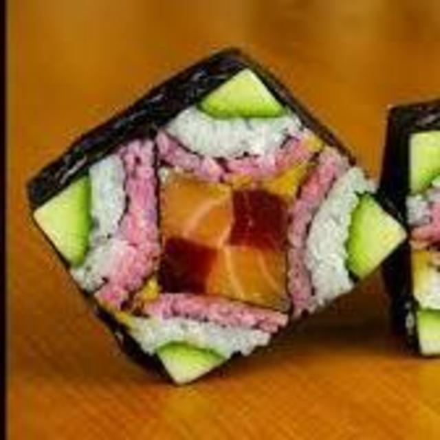 Honeymoon in Japan! All of the Sushi 🍣