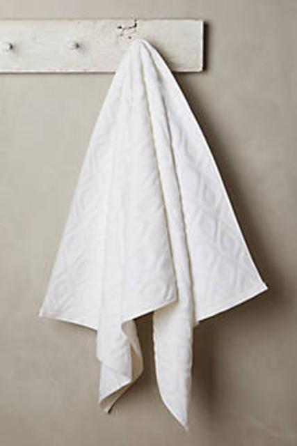 White Peacock Alley Astoria Towel Collection - BATH TOWELS