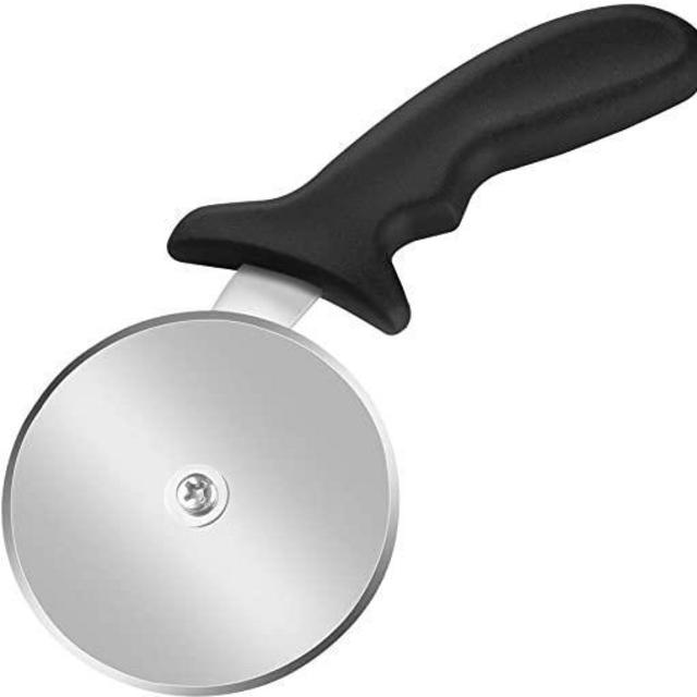 Good Grips Stainless Steel 4-Inch Pizza Wheel and Cutter