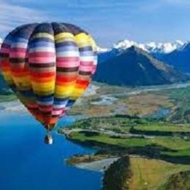 Scenic Hot Air Balloon flight over Queenstown,NZ
