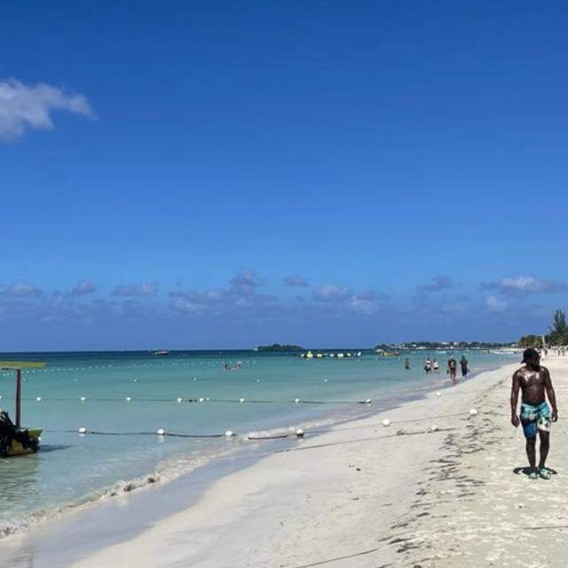 7 Mile Beach, Snorkel, Glass Bottom Boat, Food