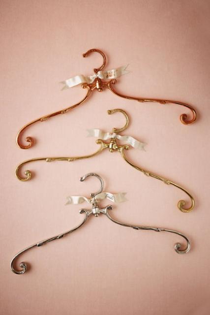 French Market Hanger in Gold