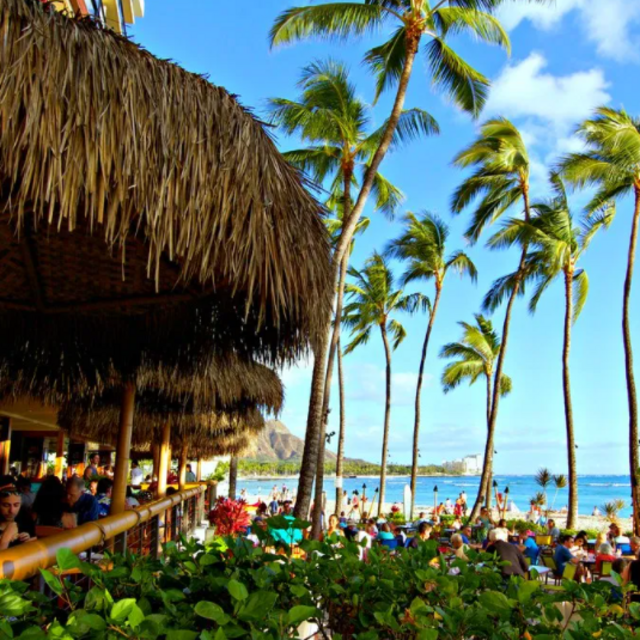 Dinner at Duke's Waikiki