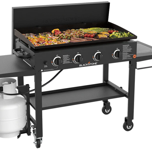 Blackstone 36" griddle with cutting board & hard cover