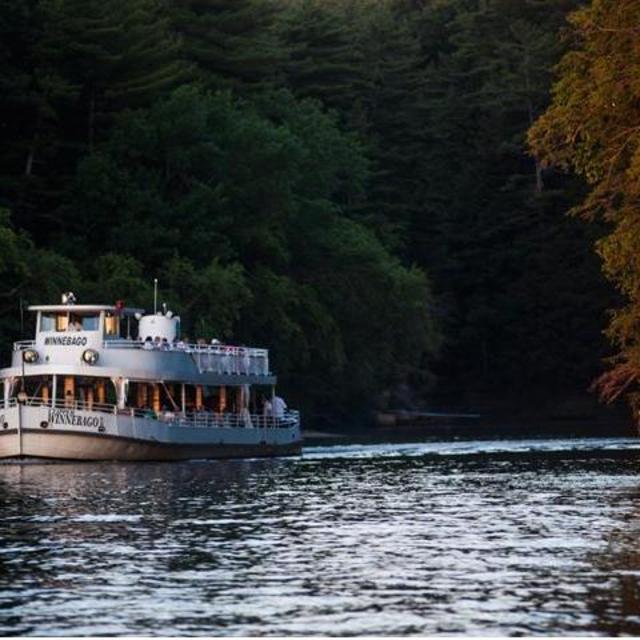 Sunset Dinner Cruise - Wisconsin Dells
