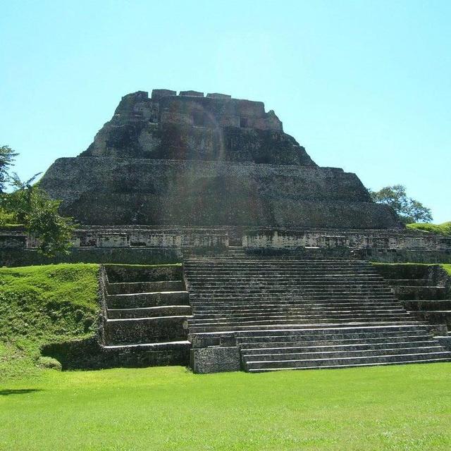 Mayan Ruin Hike