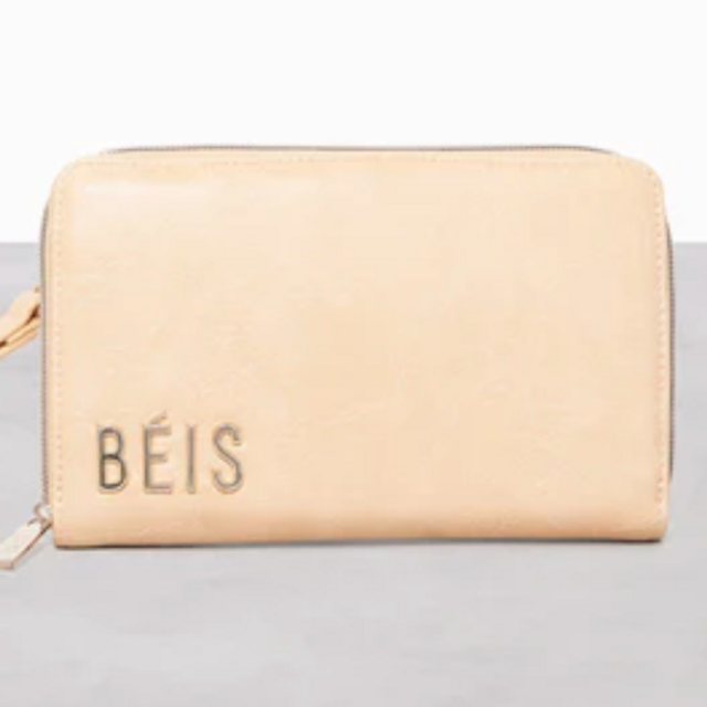 The Travel Wallet