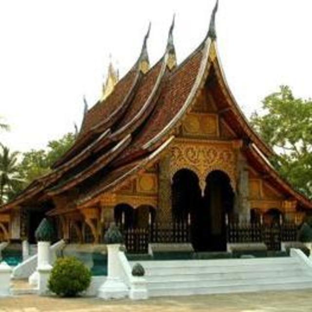 Guided Tour of Luang Prabang-- UNESCO World Heritage Site