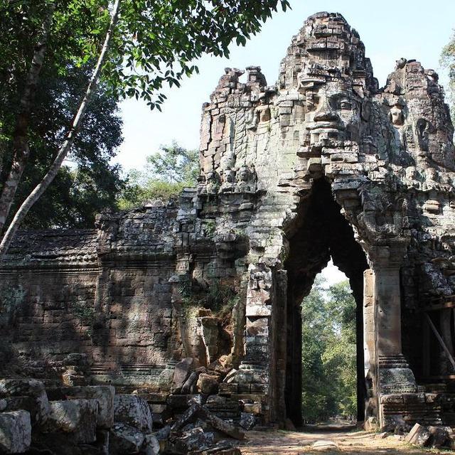 Angkor Wat Temple "Treasure Hunt" by Tuk-Tuk