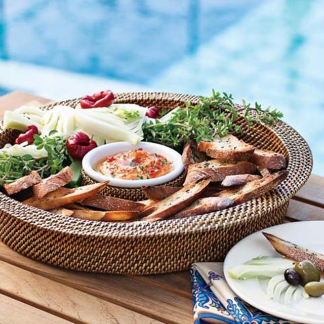 Nito Chip & Dip Tray