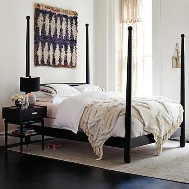 Aldalora Throw