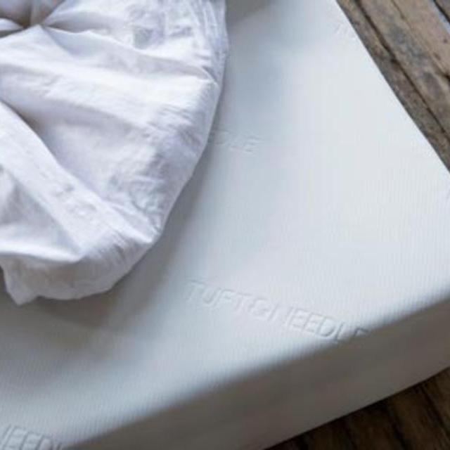 T&N Queen Mattress
