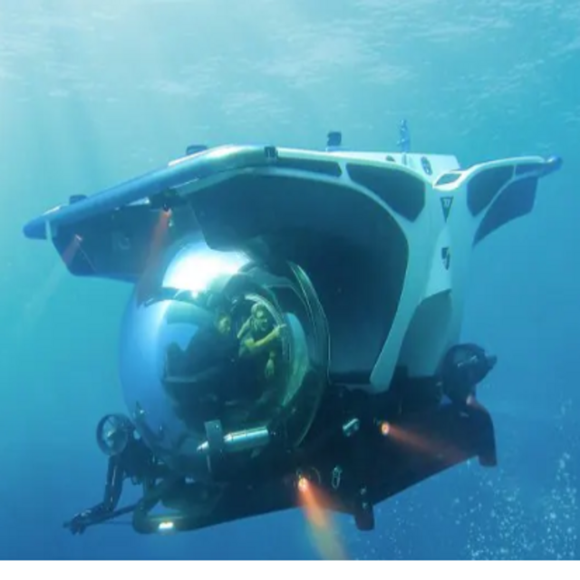 Antarctica Submarine Excursion