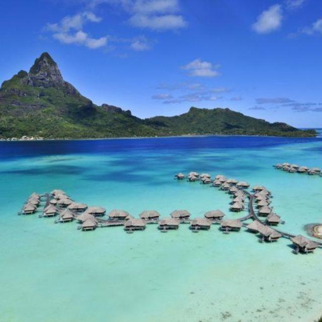 Honeymoon Resort in Bora Bora