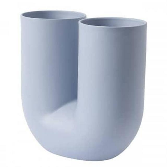 KINK vase, in pigmented porcelain, by MUUTO