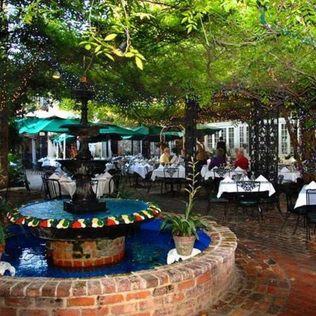 Dinner at Court of Two Sisters (New Orleans)