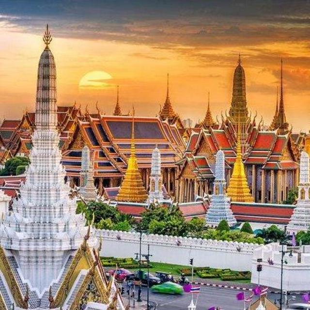 Grand Palace & Wat Po Tour & Lunch (Bangkok)
