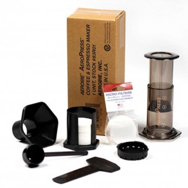 AeroPress Coffee Maker & Extra AeroPress Filter Pack