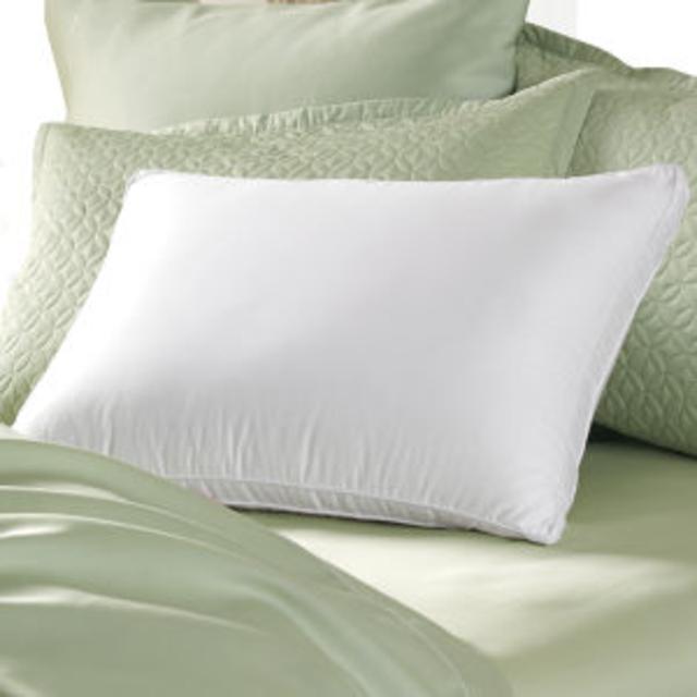 700 Fill Power White Duck Down Gusseted Pillow