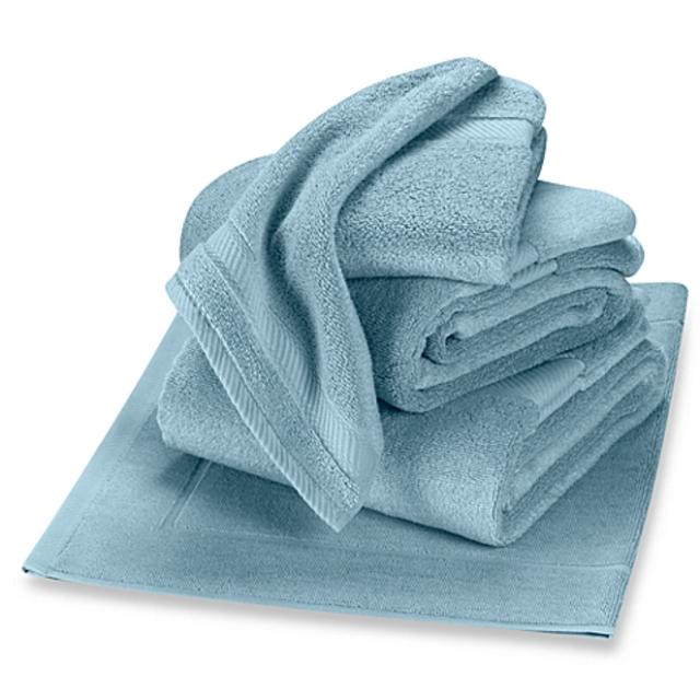 Wamsutta® Duet Hand Towel in Glacier