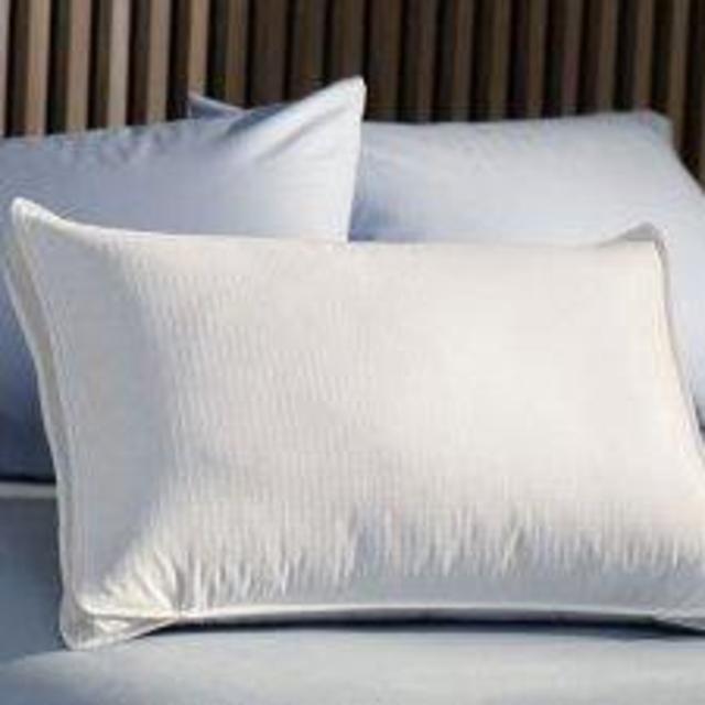 The Casper Pillow