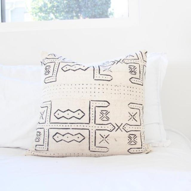 Kaiya Pillow