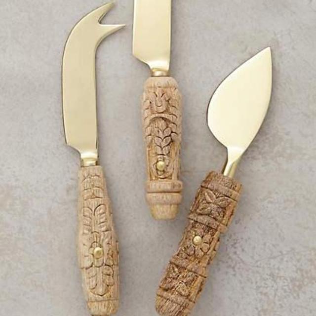 Carved Aurelian Cheese Knives