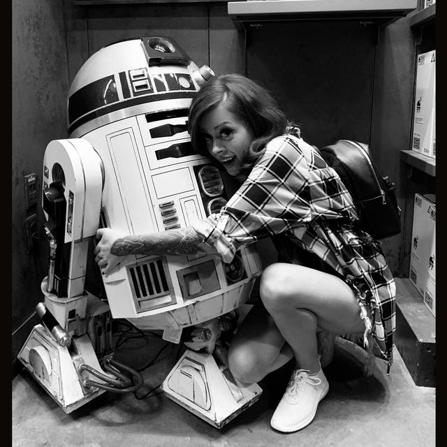 Life size r2d2 fund