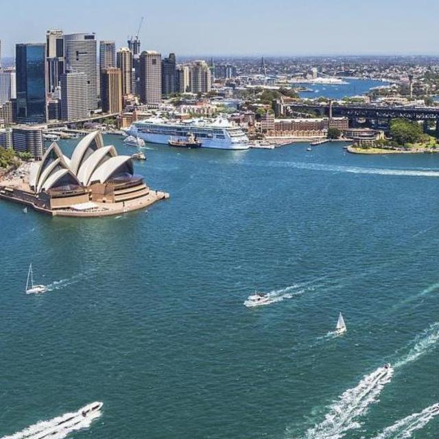 Tour of the Sydney Bay