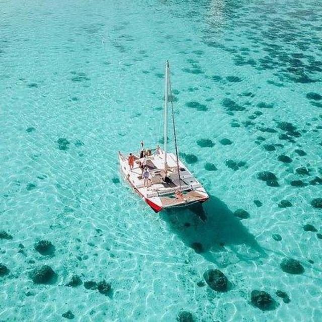 Passeio Privado de Catamarã