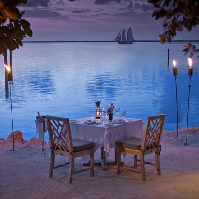 Honeymoon Fund - Dinner On The Beach