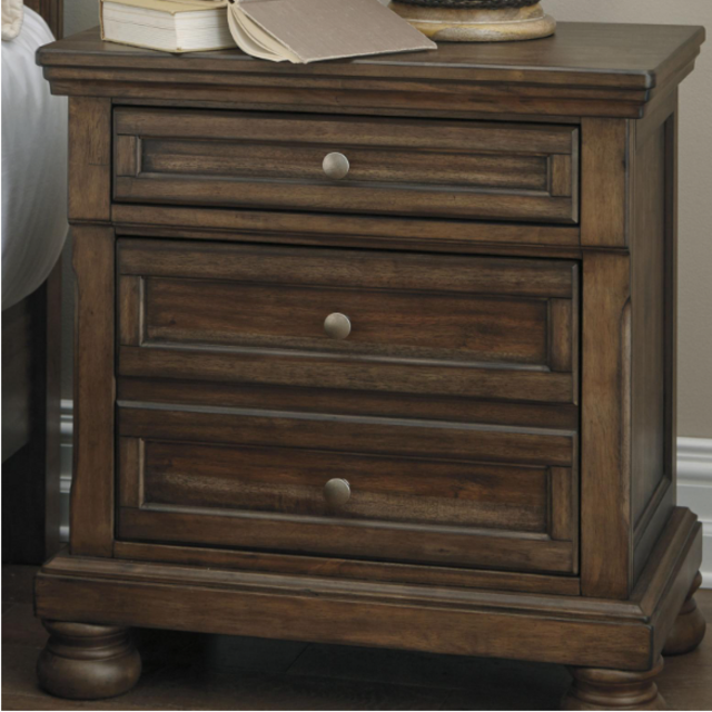 Flynnter Nightstand