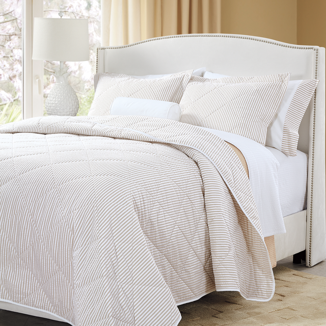 Seersucker comforter!