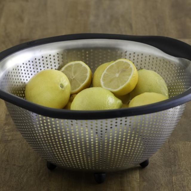 OXO Stainless-Steel Colander (2 sizes)