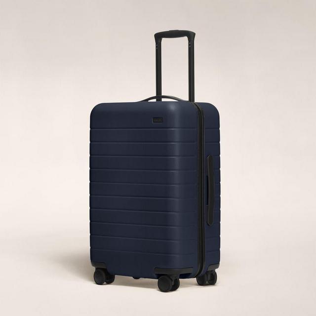 Away - The Carry-On