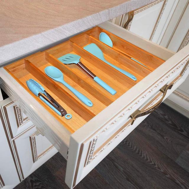 Bamboo Kitchen Drawer Organizer - Expandable Silverware Organizer/Utensil Holder and Cutlery Tray with Grooved Drawer Dividers for Flatware and Kitchen Utensils (5 Slots, Natural)