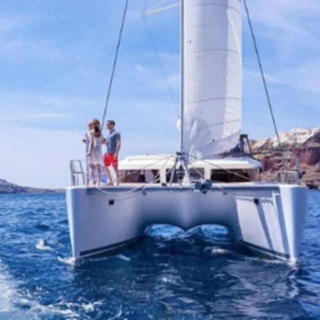 Honeymoon Sunset Sailboat + Snorkeling in Santorini
