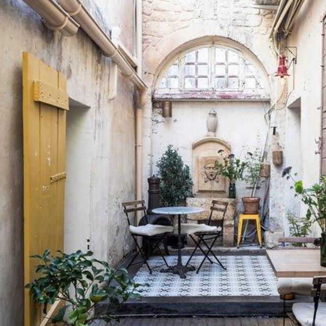Dinner at Chardon in Arles, France